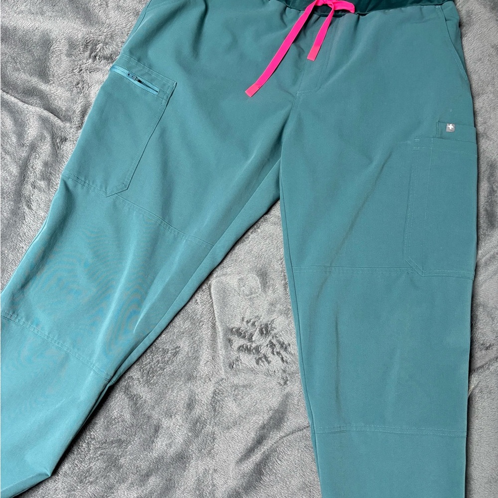 Figs Women’s Yola Scrub Pants Hydrogreen size XL Tall